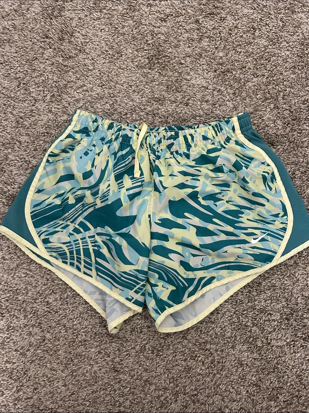 Nike Teal & Light Yellow Printed Girls' Athletic Shorts